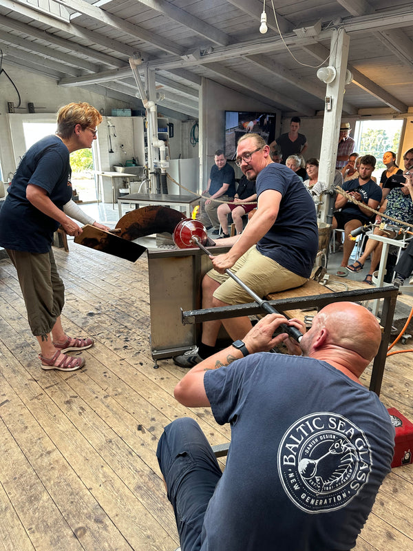 Julemarked og travlhed i værkstedet