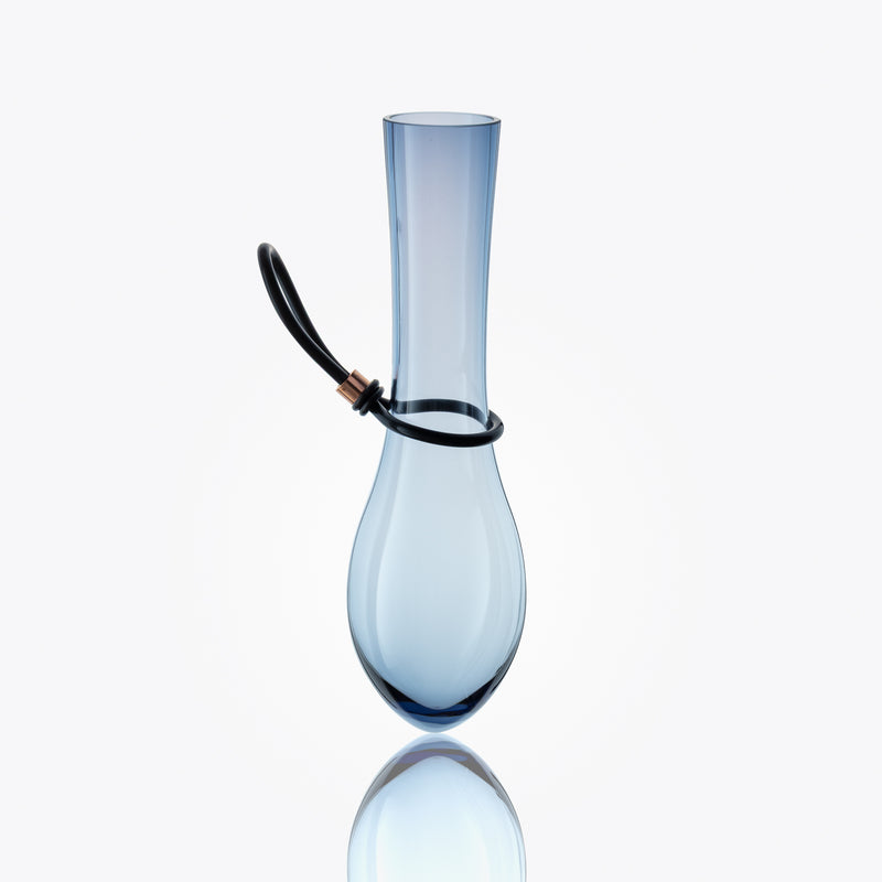 Trinity, Single, Color